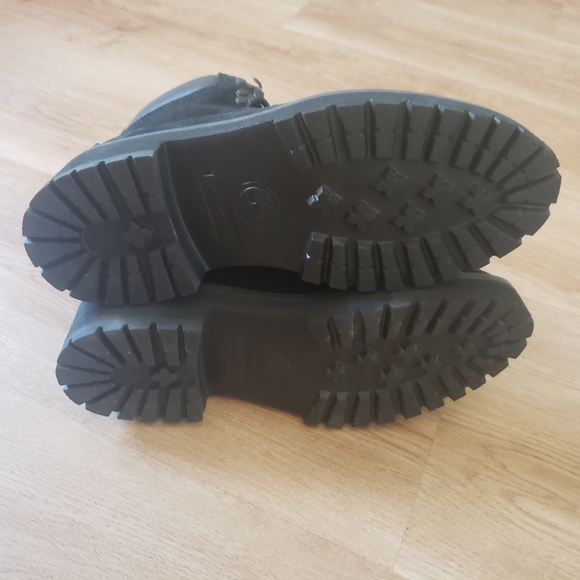 Timberland 💋 6in Waterproof Premium Boot - Picture 4 of 12